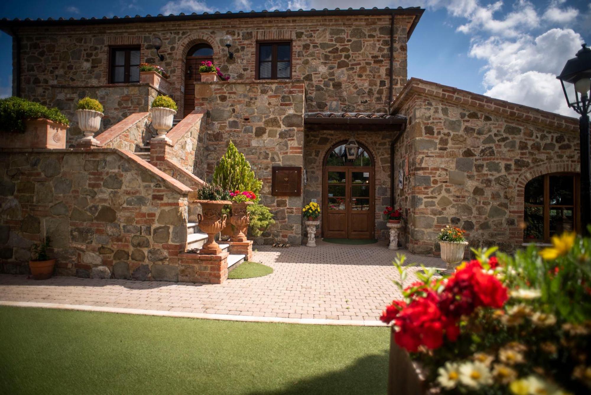 Poggio Paradiso & Resort 4*